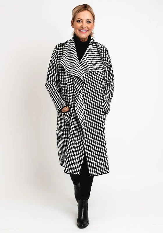 D.E.C.K by Decollage One Size Check Long Cardigan, Black & White Fitted Loose Oversized Fitted Loose Oversized