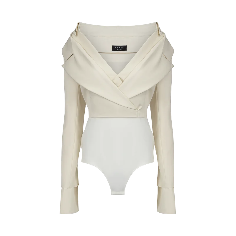 Low-Cut Décolette Jacket Bodysuit Anorak Shell Jacket Lightweight Jacket Anorak Shell Jacket Lightweight Jacket Low-Cut Décolette Jacket Bodysuit Anorak Shell Jacket Lightweight Jacket Anorak Shell Jacket Lightweight Jacket