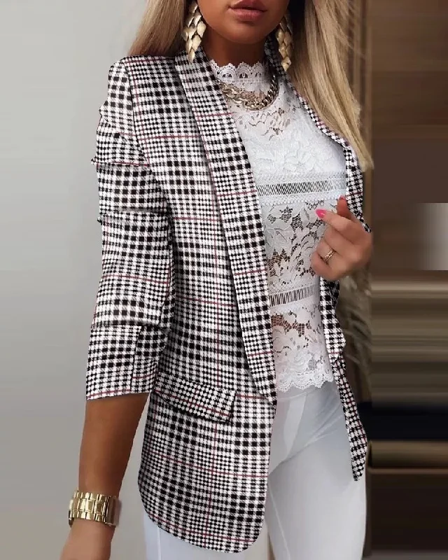Black and white lattice