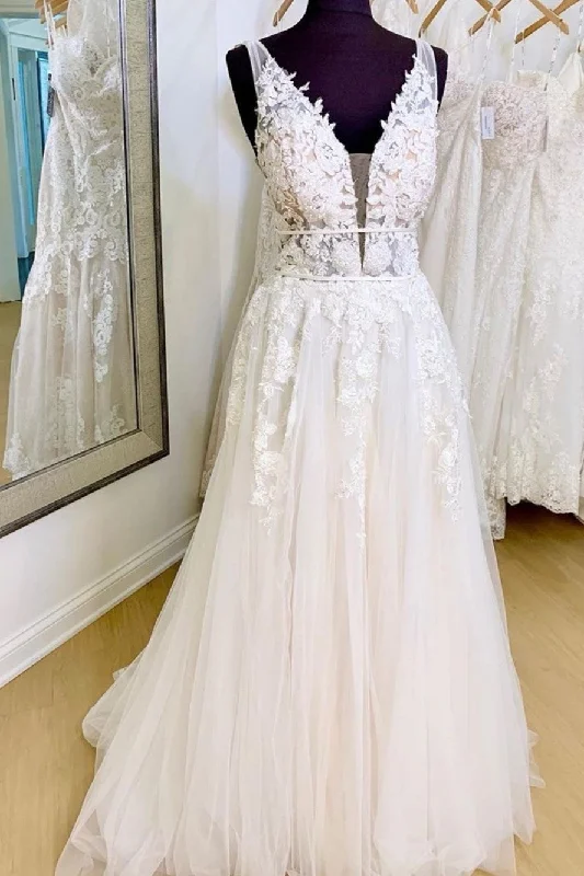 Plunging V-neckline Lace Tulle Bride Dresses with Ribbon Bands