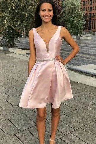 Plunging V-neckline Light Pink Homecoming Dress Short Patterns