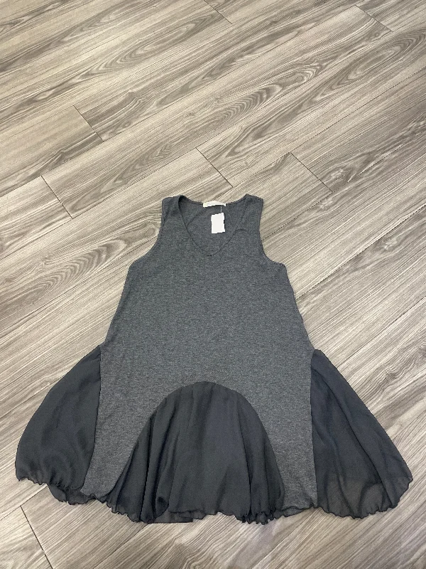 Dress Casual Short By Clothes Mentor  Size: S
