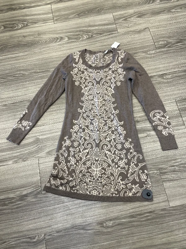 Dress Casual Short By Athleta In Brown, Size: L