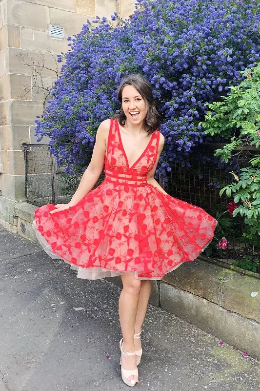 Red V Neck  A Line Tulle Lace Short Homecoming Dress DMP34
