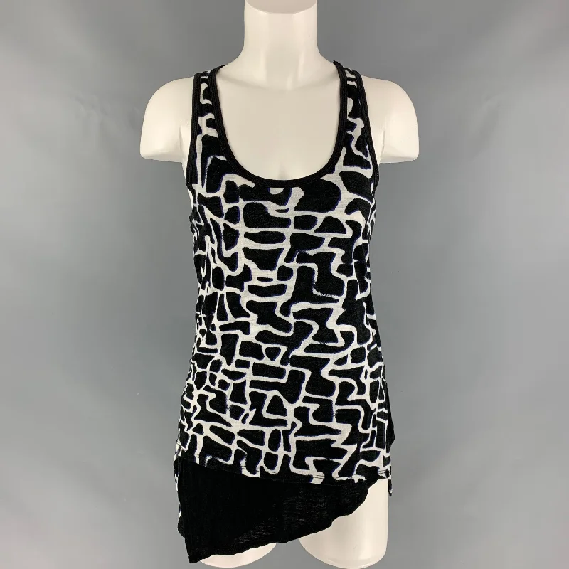 PROENZA SCHOULER Size XS Black & White Cotton Abstract T-Shirt Denim Fabric Leather Fabric Suede Fabric Denim Fabric Leather Fabric Suede Fabric PROENZA SCHOULER Size XS Black & White Cotton Abstract T-Shirt Denim Fabric Leather Fabric Suede Fabric Denim Fabric Leather Fabric Suede Fabric