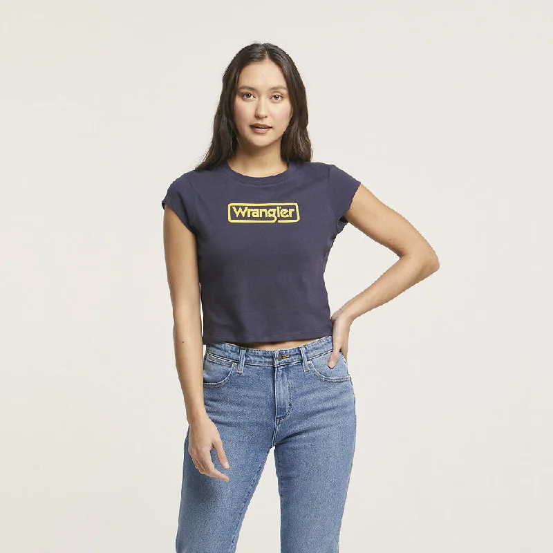 Wrangler Ladies Fitted Vintage Tee - Red -Navy - W/091068/420 Front Pockets Side Pockets Patch Pockets Front Pockets Side Pockets Patch Pockets Wrangler Ladies Fitted Vintage Tee - Red -Navy - W/091068/420 Front Pockets Side Pockets Patch Pockets Front Pockets Side Pockets Patch Pockets