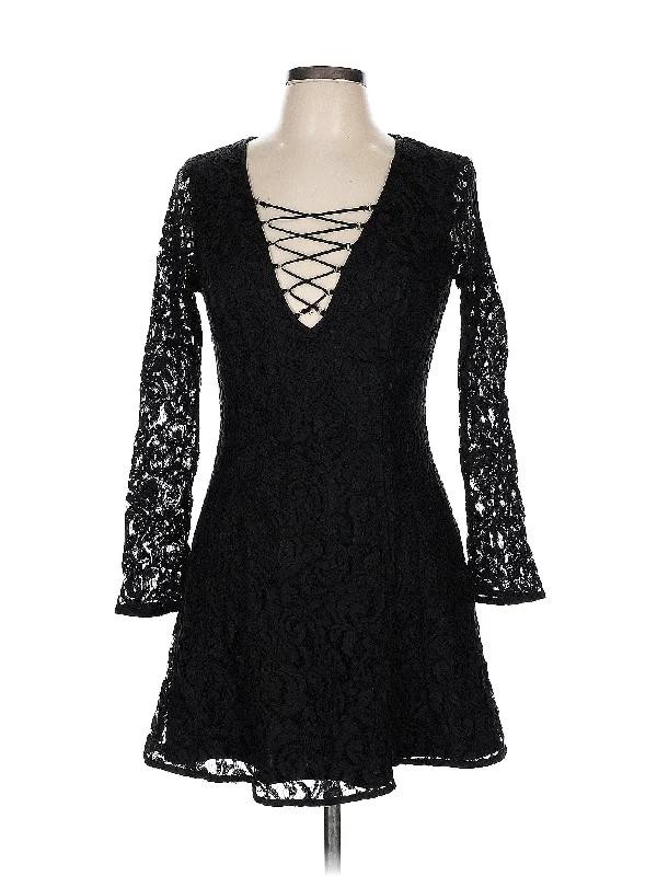 Cocktail Dress Square Neckline Feminine Square Neckline Feminine